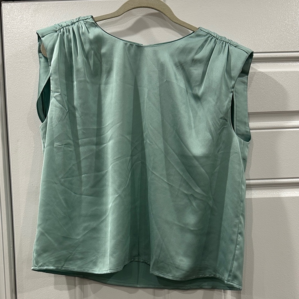 Ann Taylor Light Green Sleeveless Blouse